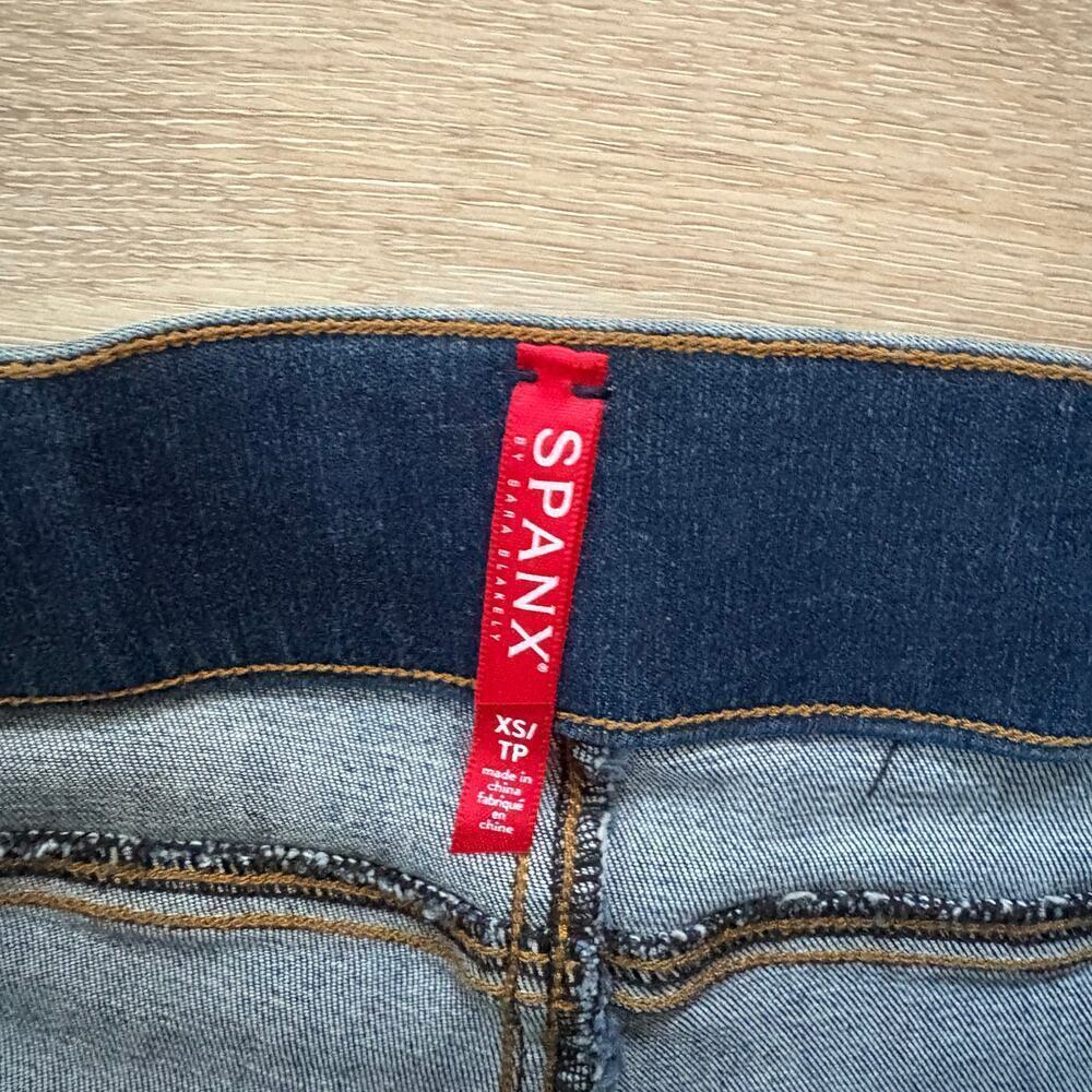 Spanx Womens mid rise pull on jegging distressed raw hem - Picture 5 of 6